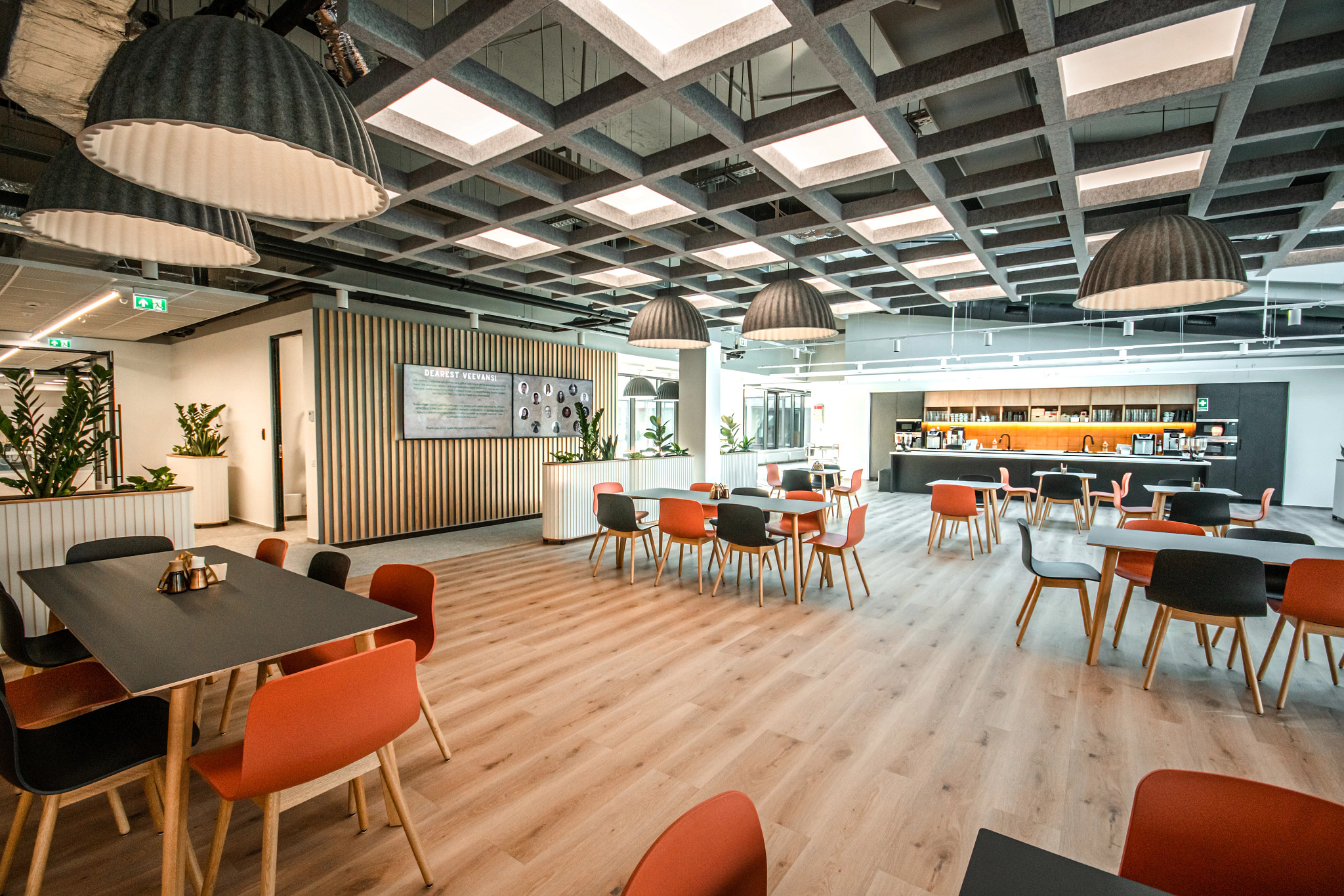 Veeva Systems Budapest HU ShawContract